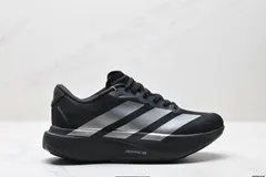 アディダス Adidas Adizero Evo SL。快適でユニバーサルなスリップ防止と耐磨耗性を備えたロートップのカジュアルランニングシューズです。