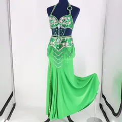 【ベリーダンス用 オリエンタル衣装】グリーン Qiaoshi ラメ豪華 緑 シルバー 爽やか 鮮やか 綺麗 ストレッチ素材 輝き 明るい 煌びやか トップス スカート ベルト アクセサリー セット