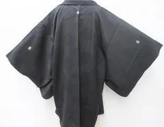 【一輝堂】【着物】黒羽織　三つ紋　植物地紋　羽織り紐付き　身丈約89cm　裄丈約62.5cm　25z02-697
