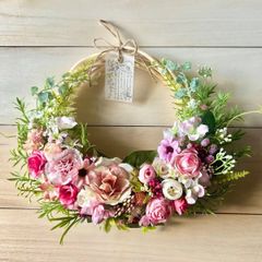 7-32 春リース　春待ちリース　花かごリース　花籠ふう　ナチュラルリース　ボタニカルリース　ナチュラルカントリー　北欧　ディスプレイ　撮影　背景　店舗　什器　薔薇ローズインテリア　ドアリース　玄関リース