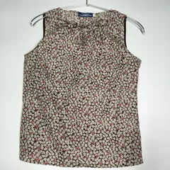 【美品】BURBERRY BLUE LABEL　ノースリーブ ブラウス　サイズ38 M相当　花柄　総柄　リボン　サイドファスナー　山陽商会