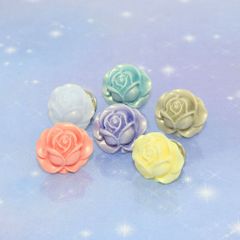オーロラに輝くバラピンバッジ／１個売り／サン宝石