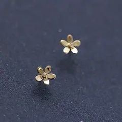 323 フラワーピアス　ジルコニアピアス　シルバー925 ミニピアス