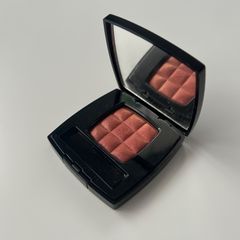 CHANEL IRRÉELLE OMBRE アイシャドウ 28 カメリア　イレール オンブル I
