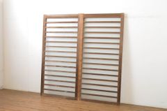 ▼現状販売▼ 横桟ガラス戸2枚セット アンティーク建具 ガラス舞良戸 引き戸 4～7営業日前後で発送(※修理加工希望の方3ヶ月程で発送) R-064283