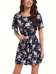 春夏にぴったりのカジュアルな半袖ワンピース　ベルテッドフローラルプリントクルーネックワンピース　レディース服　Lサイズ