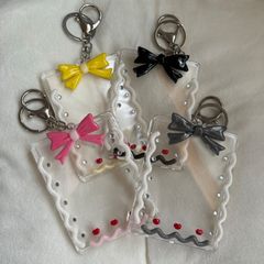 ビックリボンもくもくデザイン🎀　B8/クレイデコ/韓国/オタ活
