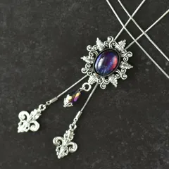 龍焔の胎動｜ドラゴンズブレスのループタイネックレス／ゴシック 勲章 シルバー 紫青炎 グラデーション 幻想 限定 フルール ド リス ユリ