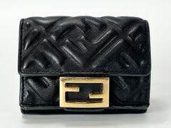 美品✨ フェンディ バケット マイクロ 三つ折り財布 エンボス レザー