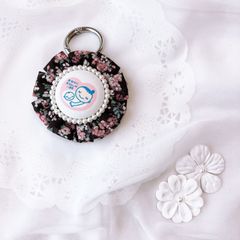 ハンドメイド　片面マタニティマーク　ふわふわロゼット　リバティ　ムーンモス　ピンクブラック　完成品