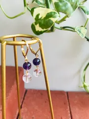 クリスタルとアメジストのピアス