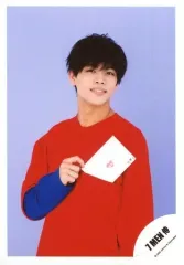 【中古】生写真(ジャニーズ) 7 MEN 侍/菅田琳寧/上半身・衣装赤・青・右手手紙・体左向き・歯見せ・背景紫/Greeting Photo ～ホワイトデーVer.～/公式生写真