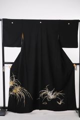 黒留袖　金銀　銀刺繍入り　着物　Japan   Formal wear