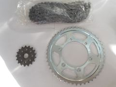 【新品】スズキ　GSX-R8　フロント前後スプロケット・ドライブチェーン3点セット