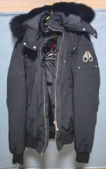 ムースナックルズ ダウン Mサイズ 出品 (オフグリッド ジョガーパンツ 無料)