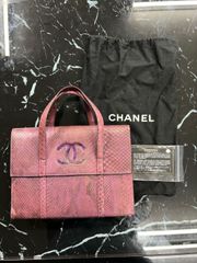 CHANEL／Coco Mark Python Pattern Handbag（ココマークパイソン柄ハンドバック）