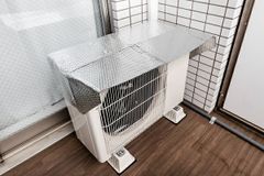 suisui エアコン室外機保護フード マグネット エアコン 室外機カバー NEW  遮熱 日よけ ガード 省エネ 節電 eco エコ フォーラル ワンタッチ 保護フード 磁石 直射日光 アルミ マグネット