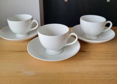 Wedgwood　ウエッジウッド　カップ＆ソーサー　ボーンチャイナ　ホワイト　白　無地　3客　食器　まとめ　コーヒーカップ　カップ　ソーサー
