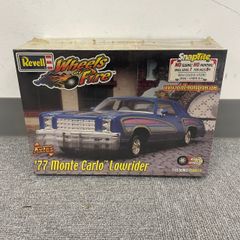 CH V114-CH3-572 【未開封】Revell レベル Wheels of Fire   '77 Monte Carlo Lowrider モンテカルロ プラモデル