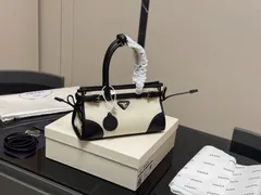 【今日特価】Prada Soft Lux Canvas Underarm Bag プラダ ソフトラックス キャンバス アンダーアームバッグ