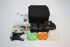 ■ほぼ新品■ Nikon フラッシュ スピードライト SB-700 ＊24705