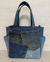 Item thumbnail for item 8a17cc22-68f4-40a0-99ab-87c7a05d4b6a