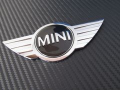 ● BMW● MINI cooper ミニ クーパー クロームメッキ仕上げ メタル製 エンブレム 新品！