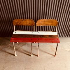 昭和レトロ　古い園児用イスでリメイクしたベンチ【アカ】　キッズベンチ　ガーデニング　ディスプレイ