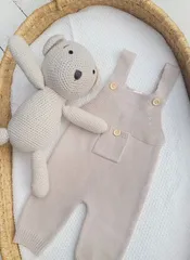 OLIVEandCRADLE　ニットパンツ　ジャンプスーツ　オーバーオール　　出産祝い　ギフト　ボディースーツ　フリルロンパース　日本未入荷　海外子供服　ナチュラルコーデ　ベビー服　ベビーギフト　ハンドメイド　綿100