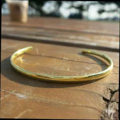 ストラスブルゴ 】18KYGダイヤモンドバングル (11.5g)