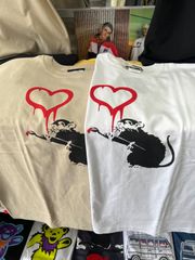 逸品‼️XL あり‼️BRANDALISED ブランダライズド⚫︎Banksy バンクシー　半袖　Tシャツ　ラブラット　ホワイト　ベージュ