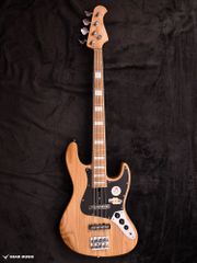 美品】Sire V7 Vin Ash 2nd 4弦 Marcus Miller - メルカリ