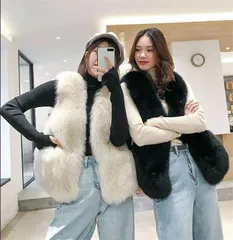 ベスト コート レディース エコファー ベスト Vネック フェイクファー ジレ ファーベスト 毛皮ベスト アウター ポケット 上品感 ボリューム感 重ね着 レイヤード風 フェミニン エレガント もこもこ xzxiaoyun22