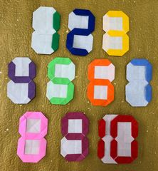 折紙で作ったデジタル数字・ご希望の数字１０個からオーダーお受けします・カラーはこちらにお任せ下さい・壁面装飾