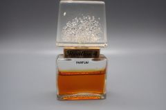 【VINTAGE 1973】Revillon４　Parfum　1/2FL　oz