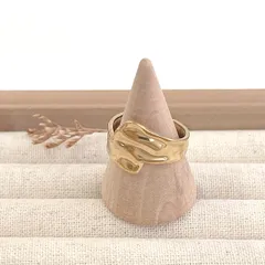 付けっぱなしOK！ウェーブデザイン サージカルステンレス ゴールド オープンリング【str44】