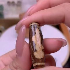 超激レア‼︎ 老礦石 九眼天珠 - メルカリ