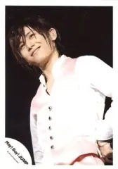 【中古】生写真(ジャニーズ) Hey! Say! JUMP/山田涼介/ライブフォト・上半身・ベストピンク・左手腰・目線右上/公式生写真