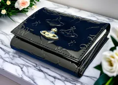 【新品・正規品・お買い得！】ヴィヴィアンウエストウッド 三つ折財布 BLACK エナメルブラック【値下げOK】