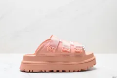 【今日特価】UGG 2025 夏の新商品 レディースゴールデンシリーズ 厚底マジックテープ スリッパ 送料無料 在庫限定セール価格！
