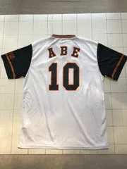 ト2411-20-3235 読売ジャイアンツ　10 阿部慎之介　ユニフォームシャツ