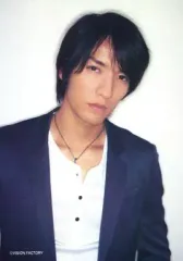 【中古】生写真(男性) w-inds./橘慶太/バストアップ・ジャケット黒・インナー白・顔傾げ・口閉じ・背景白/公式生写真