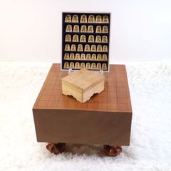 将棋駒 越山作 本黄楊 中彫 将棋盤 セット 天然木 脚付