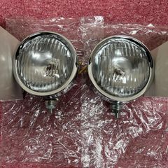 SYS-832 4 1/2 フォーグバックアップランプ　白色　DC24V 2つ