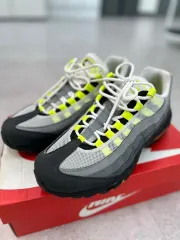 NIKE(ナイキ) エアマックス 95 OG ネオン 蛍光