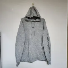 23 年 adidas(アディダス) 裏起毛 フード付きTシャツ 110