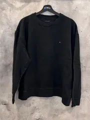 TOMMY HILFIGER ブラックスウェット AT030