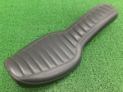 イージーライダース製　ハーレー スポーツスター タックロール コブラシート 楽天市場】スポーツスター シート イージーライダースの通販