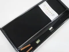 【一輝堂】リサイクル着物 和装小物 帯締め帯揚げセット 喪服用 平組 本泥染 地紋入り 木箱入 帯締 帯揚 25w08-10404