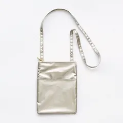 【新品】【1点販売】CLASKA[クラスカ] BANK シルバーフラットポシェット [ショルダーバッグ 縦長 合成皮革 ファスナー開閉 オープンポケット コンパクト シンプル シック]のサムネイル